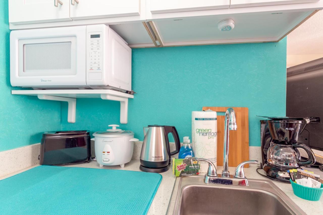 Aloha Vibes Await! Stylish Condo At Aloha Surf - Mountain And City Views Honolulu Dış mekan fotoğraf